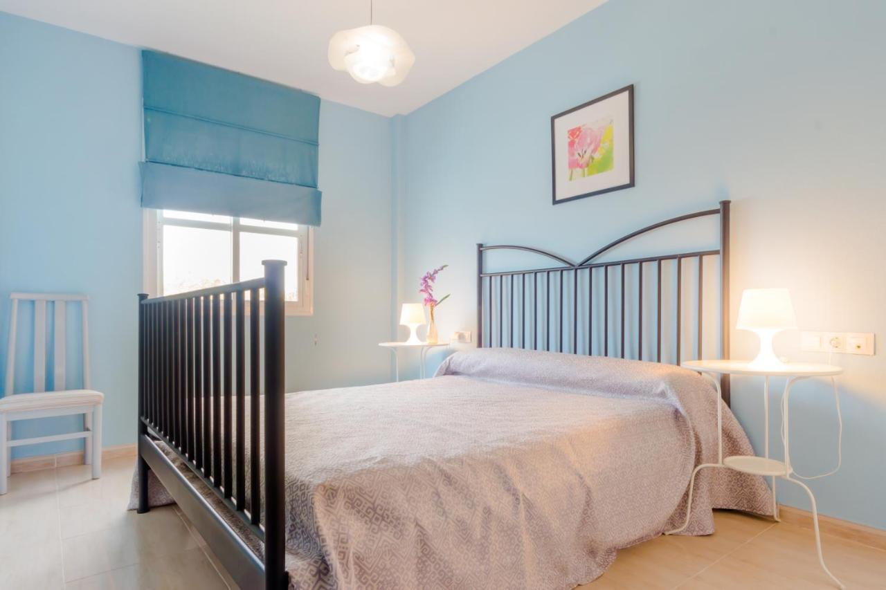 Apartamentos Rotonda โกนิล เด ลาฟรอนเตรา ภายนอก รูปภาพ