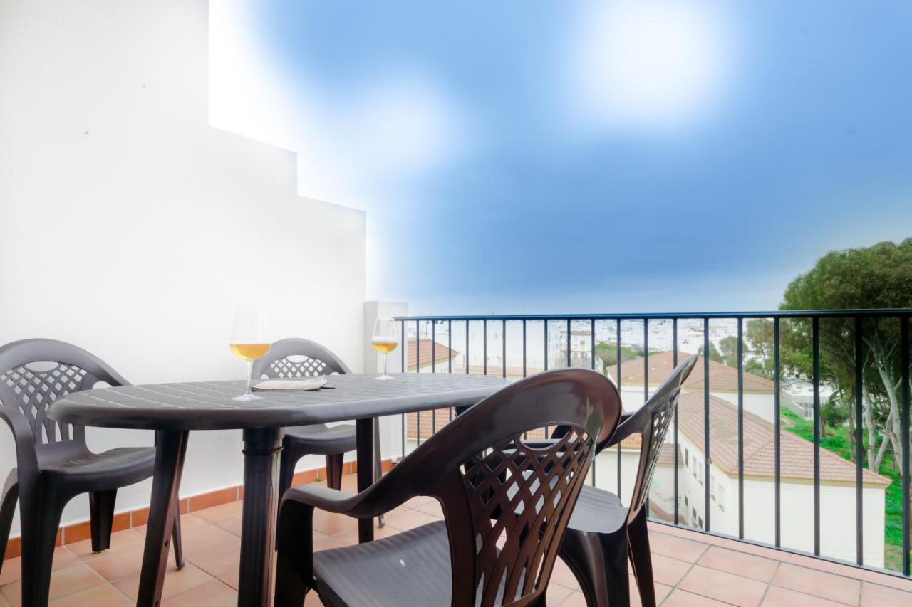 Apartamentos Rotonda โกนิล เด ลาฟรอนเตรา ภายนอก รูปภาพ