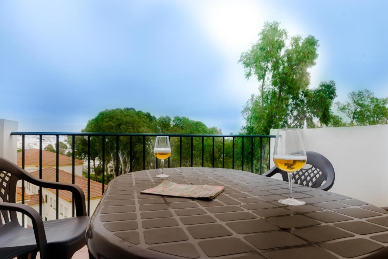 Apartamentos Rotonda โกนิล เด ลาฟรอนเตรา ภายนอก รูปภาพ