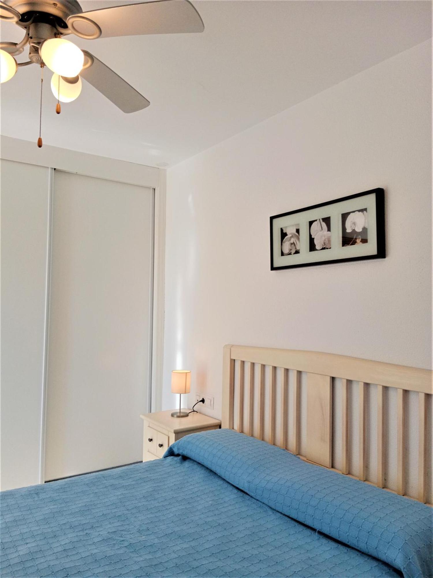 Apartamentos Rotonda โกนิล เด ลาฟรอนเตรา ภายนอก รูปภาพ