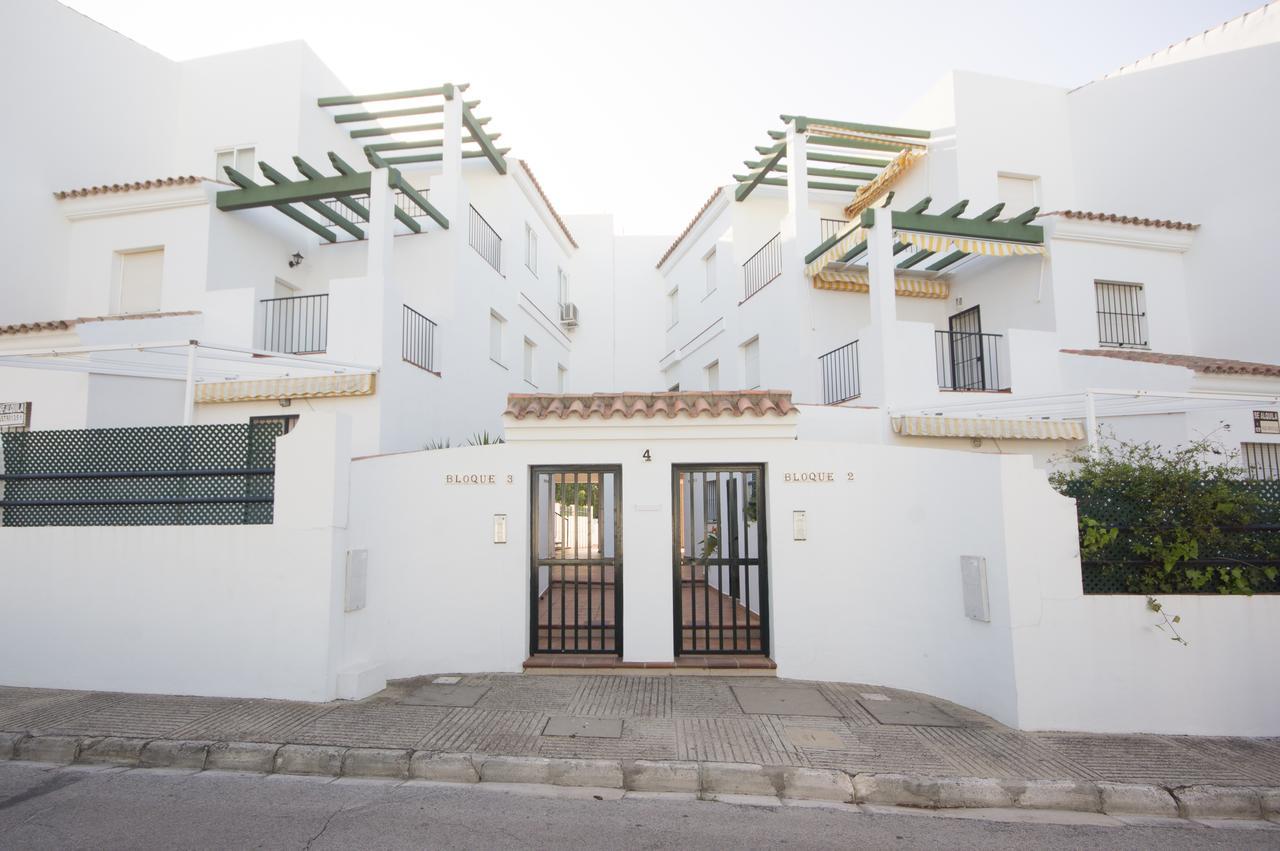 Apartamentos Rotonda โกนิล เด ลาฟรอนเตรา ภายนอก รูปภาพ