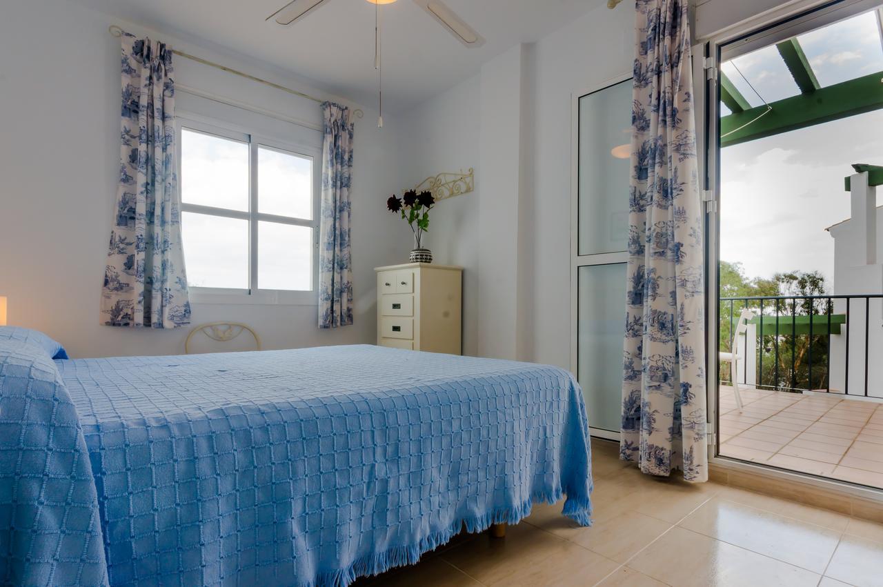 Apartamentos Rotonda โกนิล เด ลาฟรอนเตรา ภายนอก รูปภาพ